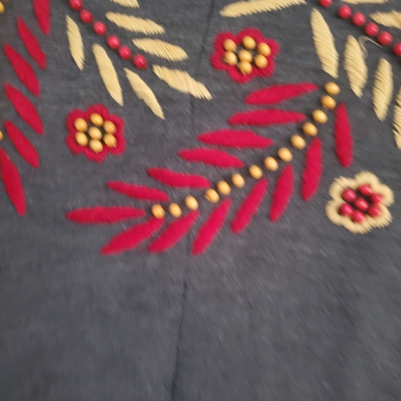 Anne Klein Wool Blend Embroidered Beaded Zip Up Sweater,size Small - Picture 7 of 7